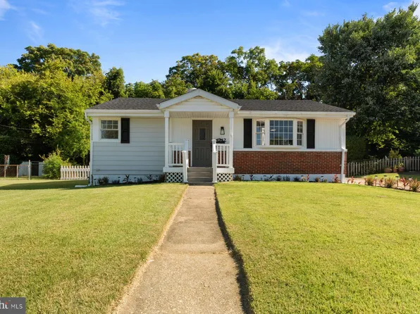 212 Cheddington Rd, Linthicum, MD 21090