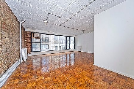 1st image of 263 W 30th St Floor 2