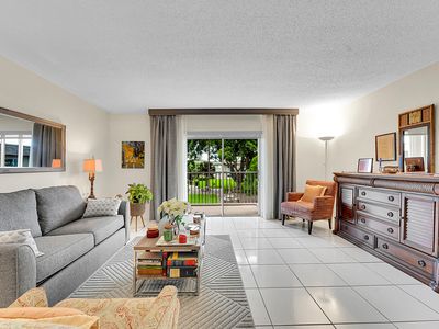 216 Oxford 200 #216, West Palm Beach, FL, 33417