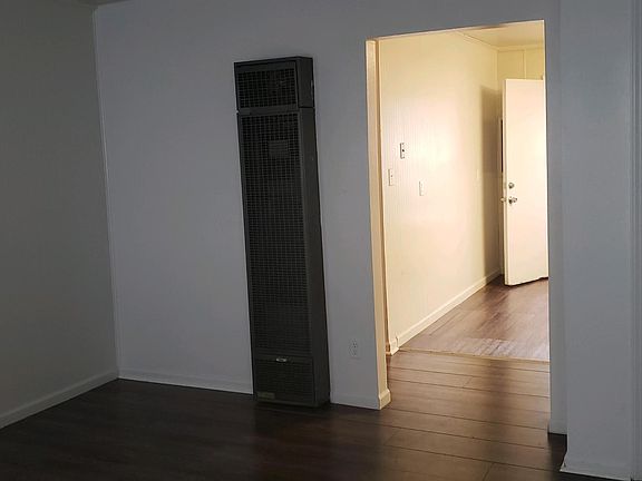 2nd image of 5747 Chesapeake Blvd #A