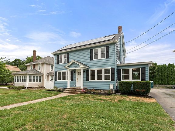 3rd image of 331 Burncoat St