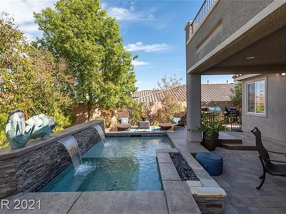 3rd image of 1655 Flores Ln