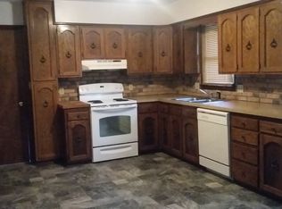 103 Helen St, Excelsior Springs, MO 64024