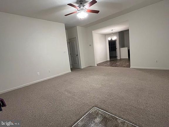 2nd image of 535 Hometowne Ter