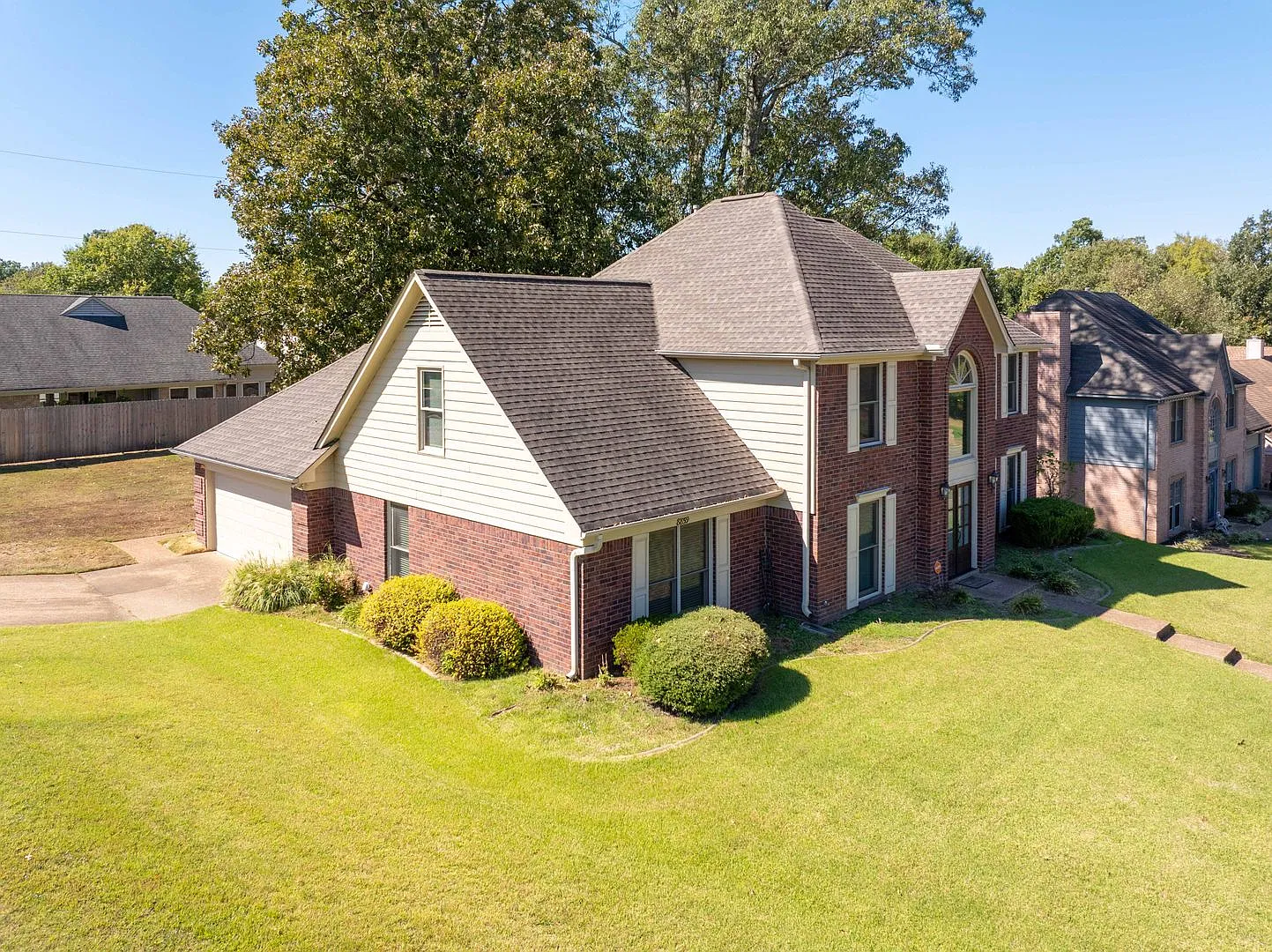 Now available for showing, this spacious 4-bedroom, 3-bathroom home — Photo 3