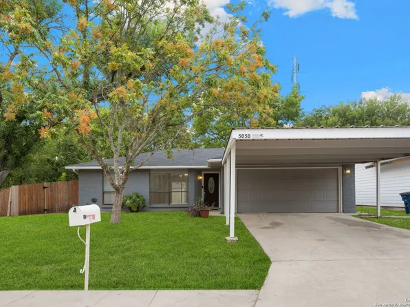 5050 GORDON COOPER DR, Kirby, TX 78219