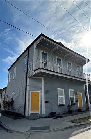 1st image of 1931 Josephine St