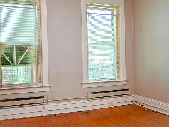 2nd image of 102-108 4th Ave S #1065