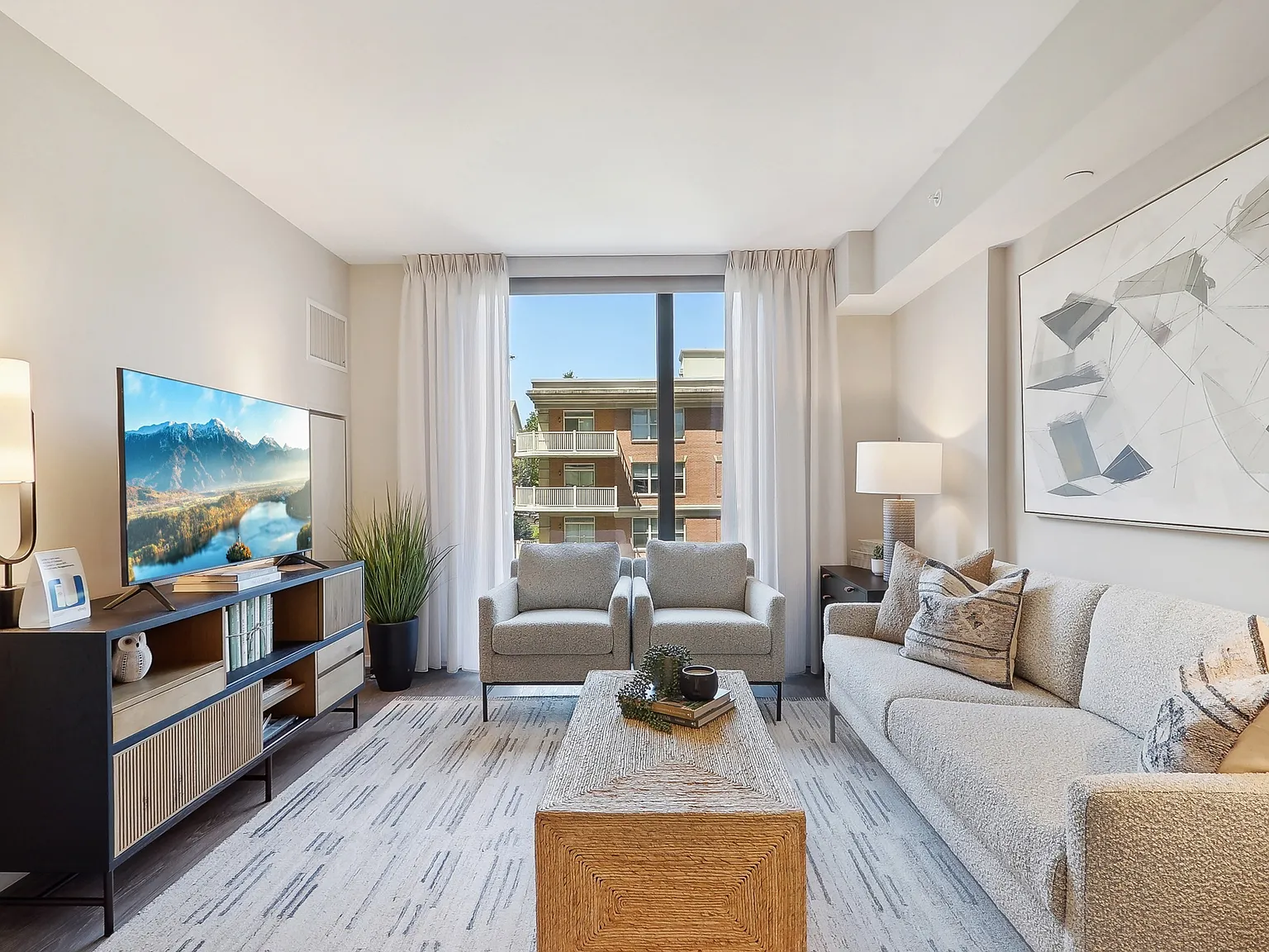 Rosslyn Towers — Photo 1