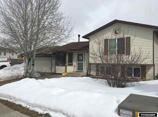 1660 Troy Ct, Kemmerer, WY 83101