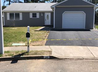 14 Madera Ct, Toms River, NJ 08757