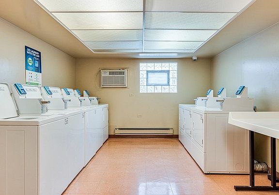 5th image of 315 Marengo Ave APT 2I
