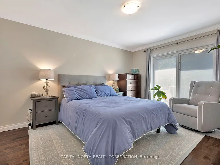 2092 Marine Dr — Photo 13