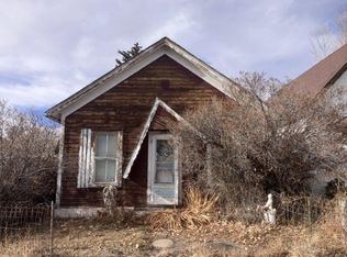 716 S 3rd St, Laramie, WY 82070