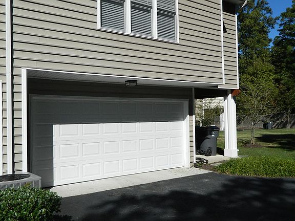 2nd image of 1005 Hollymeade Cir