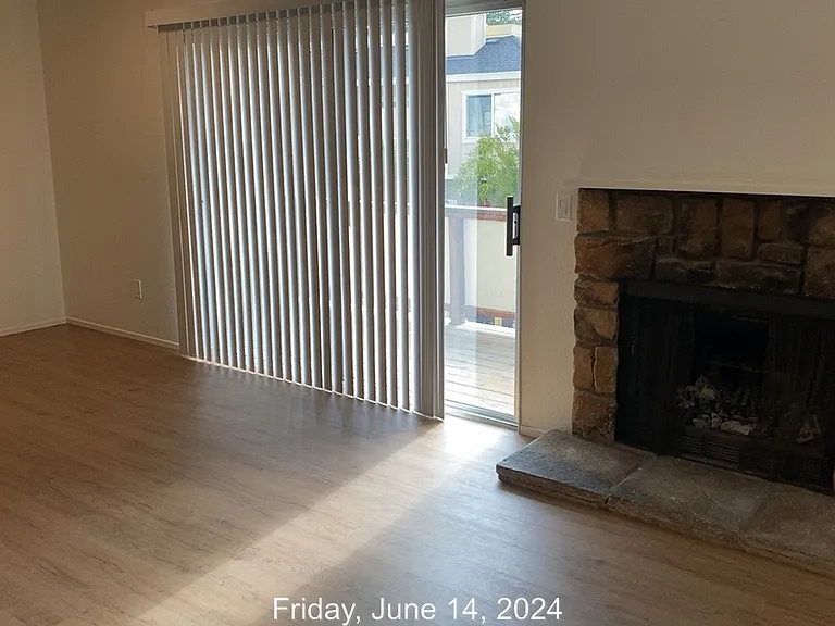 371 Enterprise Dr — Photo 1