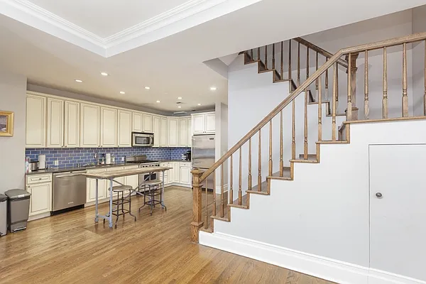 Rented by Nomad Property Group, LLC | media 5