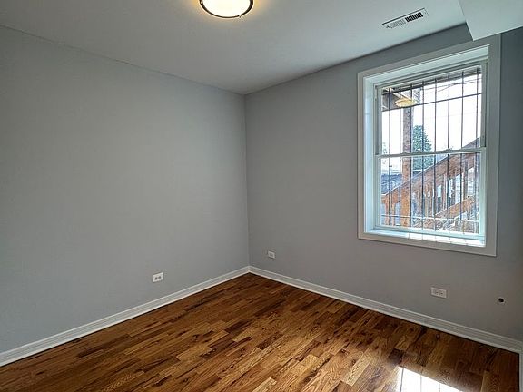 5th image of 4201 W Division St #1150-1E
