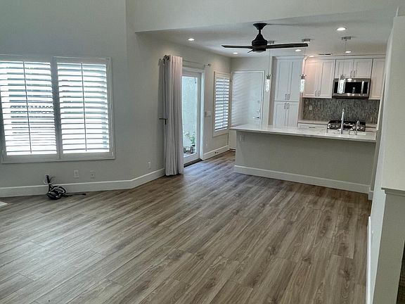 5th image of 760 N Via Colinas