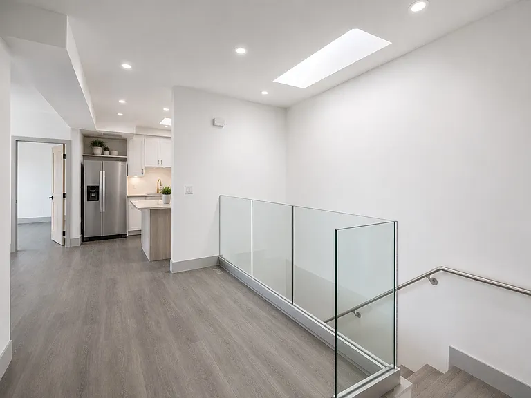 14954 Sherman Way #211 — Photo 12