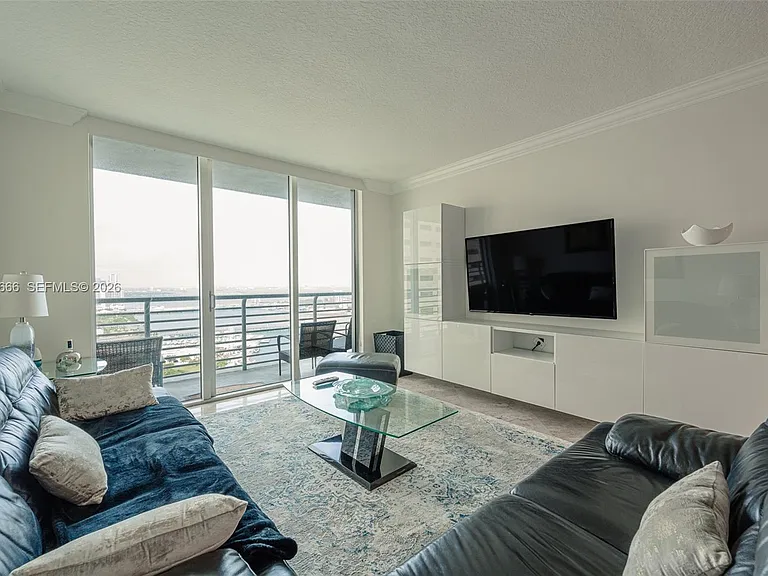 325 S Biscayne Blvd #4222 — Photo 19