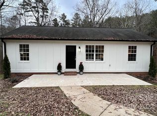 621 Club Cir NE, Valdese, NC 28690