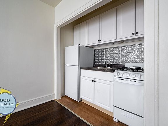 3rd image of 4903 N Christiana Ave APT 2