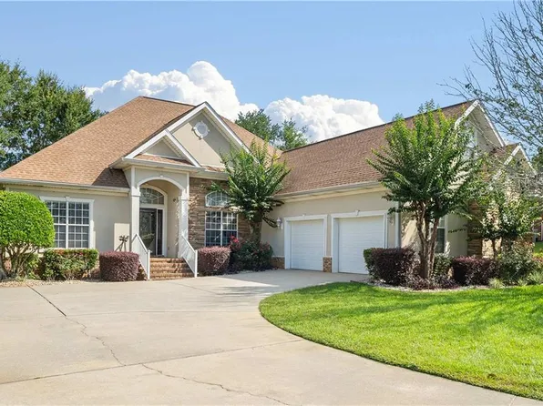 3382 Winthrop Ct, Mobile, AL 36695