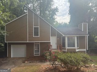 5410 Nathan Dr NW, Lilburn, GA