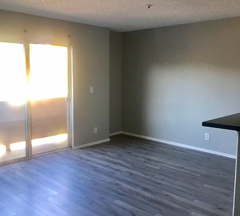 3rd image of 374 Shults St APT 204