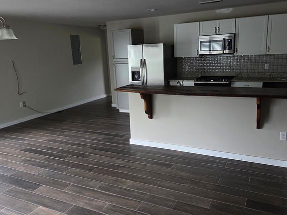 2nd image of 4120 Rainbow Dr
