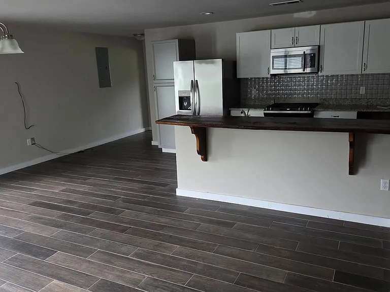 4120 Rainbow Dr — Photo 2