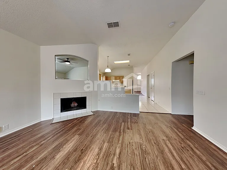 8520 Auburn Dr — Photo 5