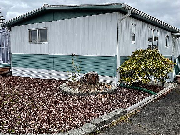 5th image of 306 Carefree Cir