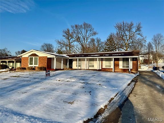 2nd image of 890 Meadowgrass Dr