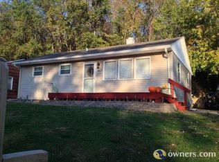 1517 Sunset Dr, Council Bluffs, IA 51503