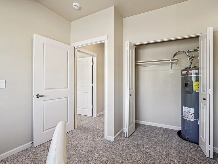 LIBERTY CREST APARTMENTS — Photo 48