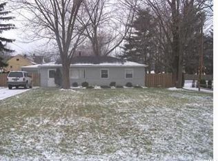 6714 Smith Rd, Middleburg Heights, OH 44130