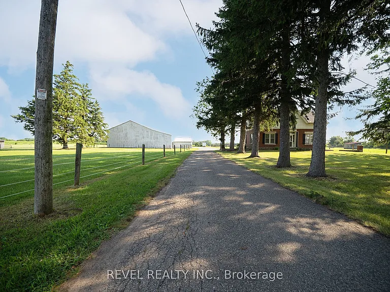 413 Ellis Ave — Photo 3