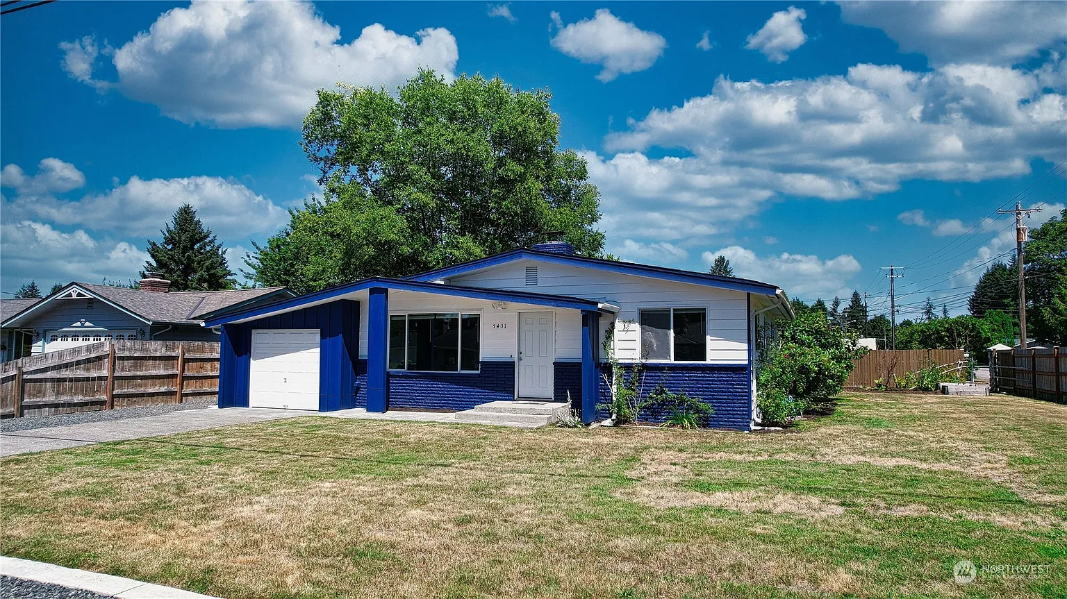 5431 85th Place NE photo 1