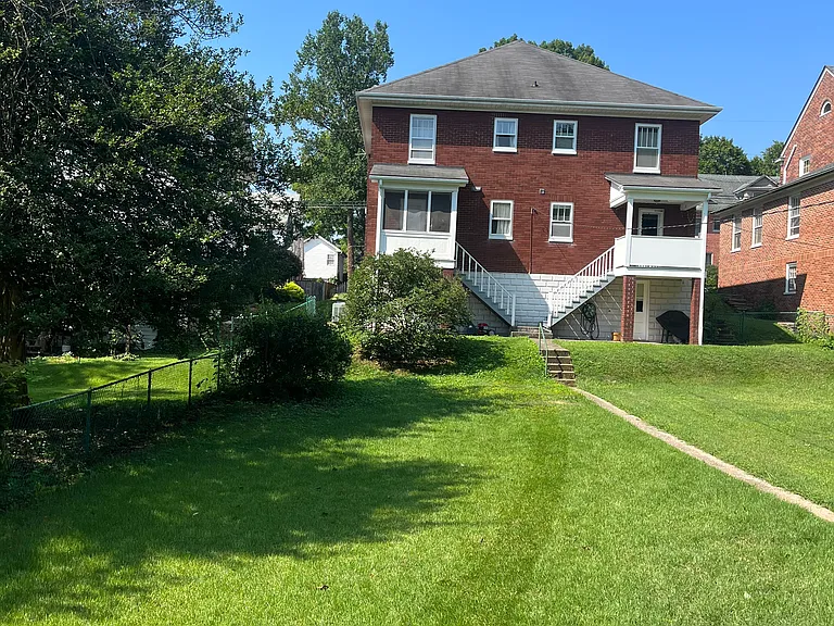 84 W Green St — Photo 29