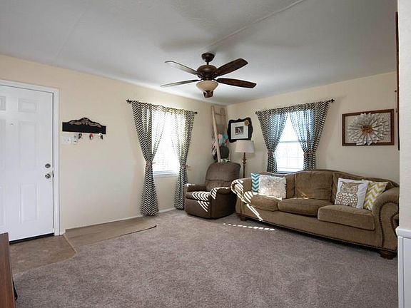 2nd image of 1562 Farm Road 196 N
