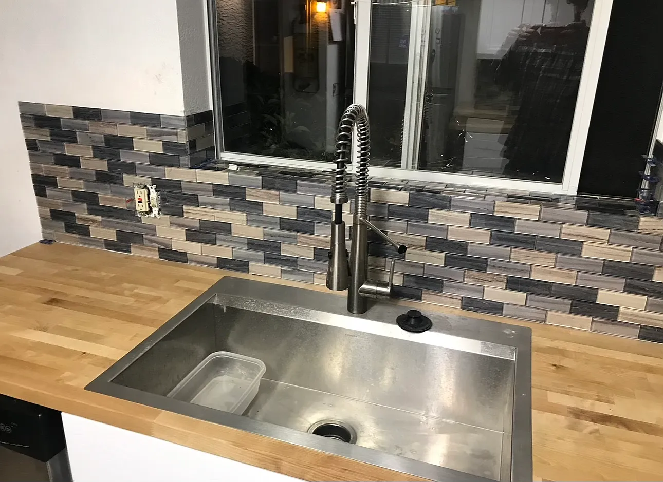 2 bed, 816 sqft, $1,600 — Photo 2
