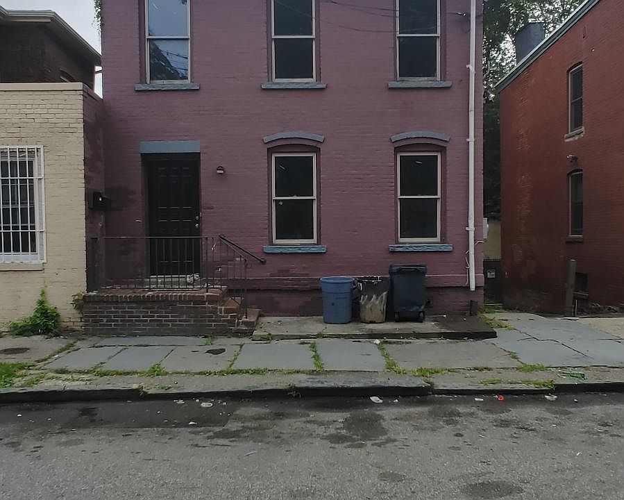 1st image of 52 City Ter