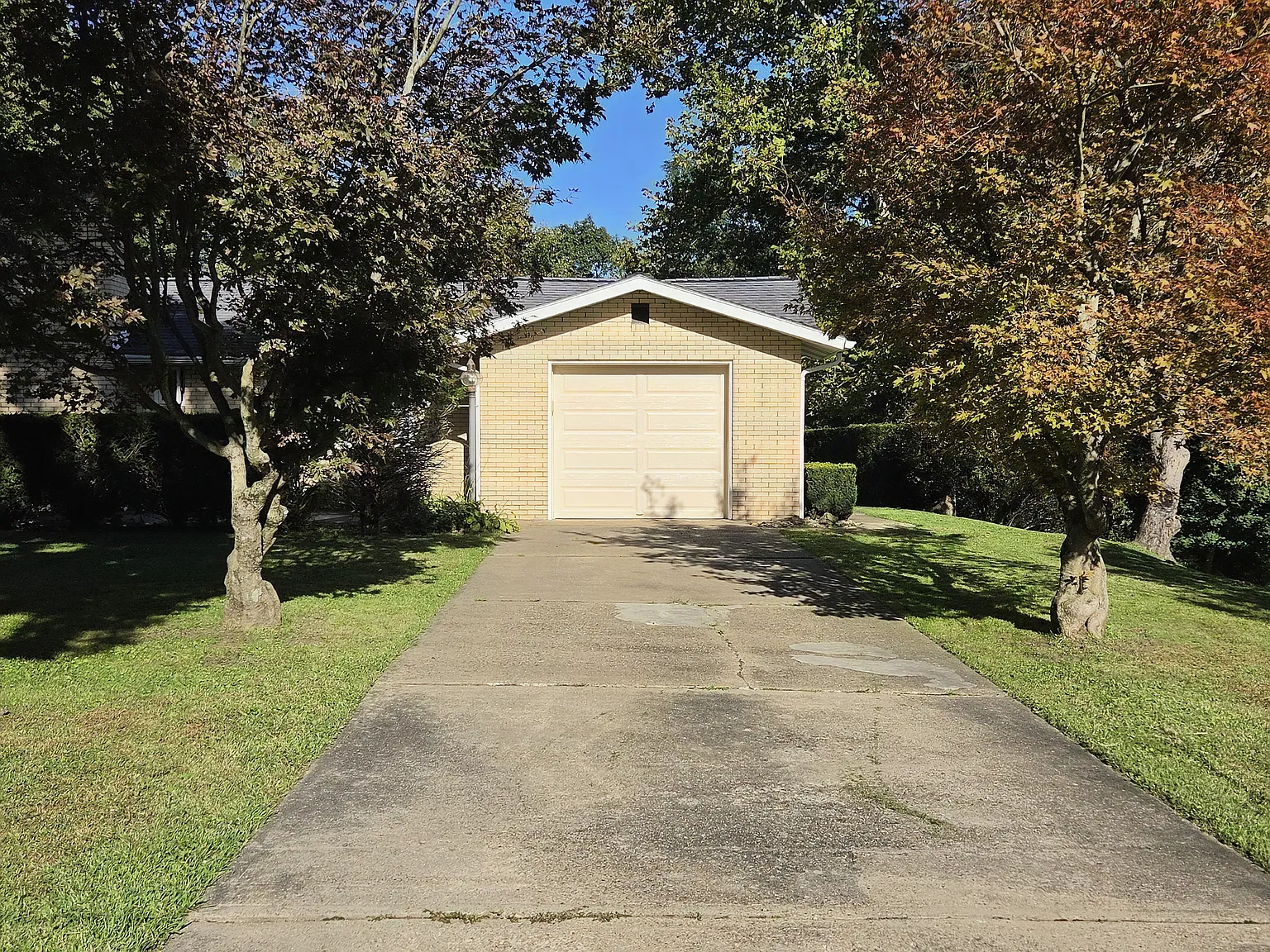 2 bed, 1500 sqft, $1,625 — Photo 2