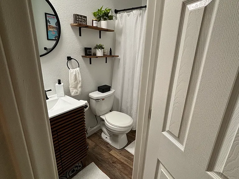 510 N Villa Ct #100 — Photo 9