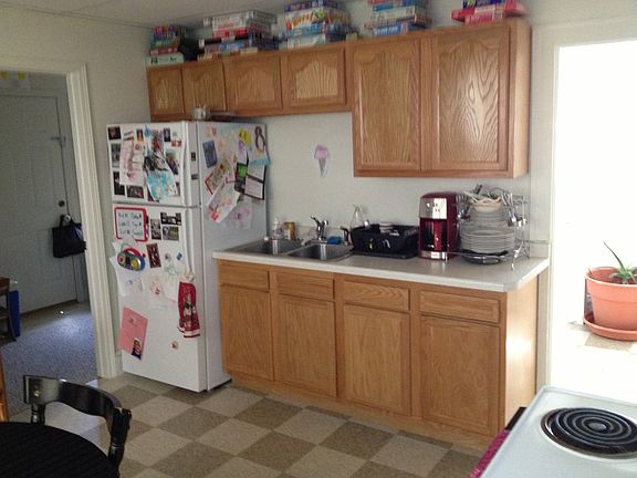 2nd image of 408 N 9th Ave E #1