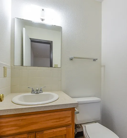 914 S 25th St #4 — Photo 9