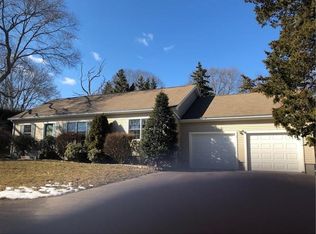 3 Old Juniper Ln, Westerly, RI 02891