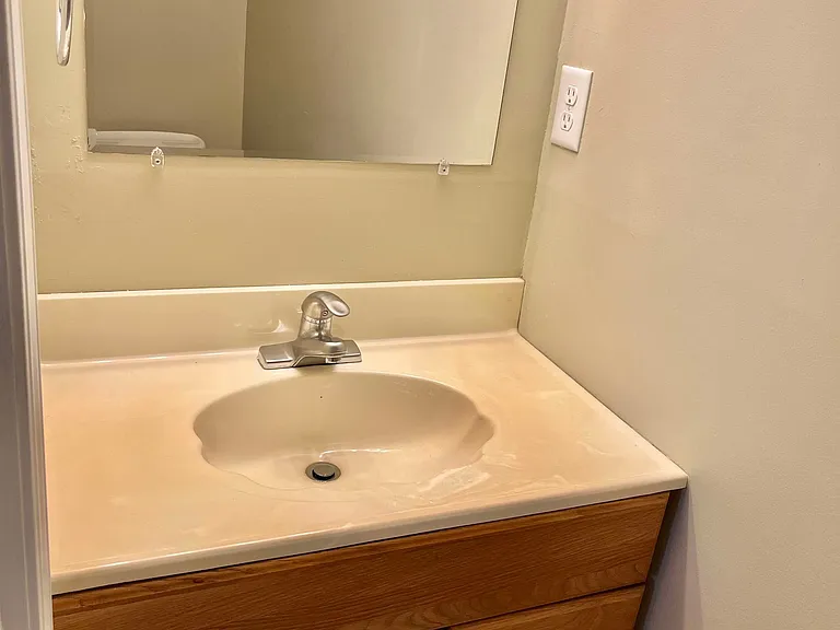 106 Churchill Dr #106 — Photo 19